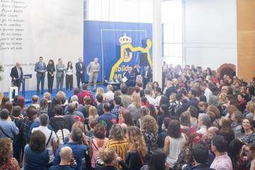 El Cabildo homenajea a varios teldenses en su brindis navideño (Foto TA)